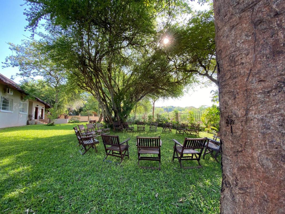 Drift Inn Victoria Falls Esterno foto