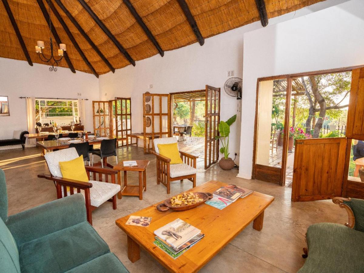 Drift Inn Victoria Falls Esterno foto