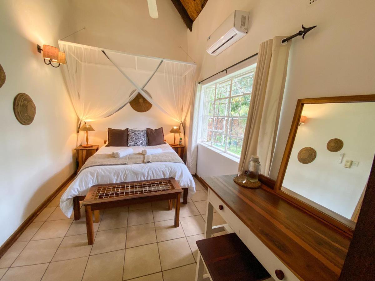 Drift Inn Victoria Falls Esterno foto